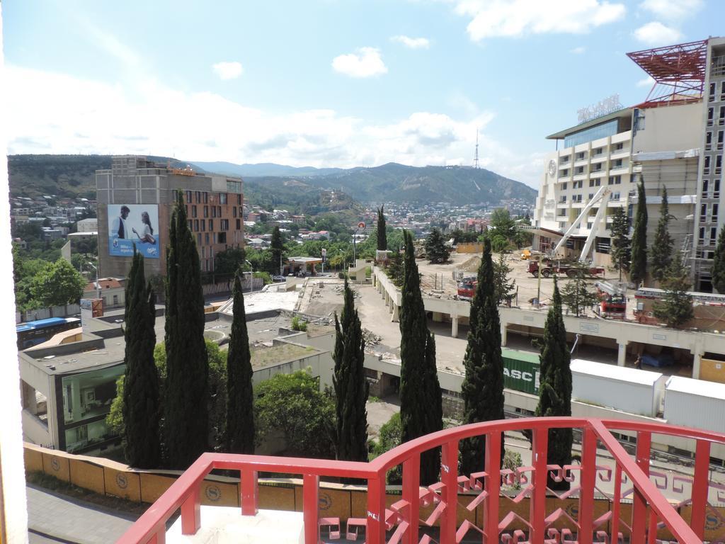 Begi Hotel Tbilisi Esterno foto