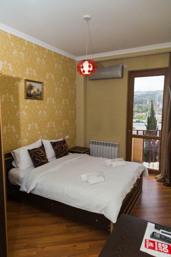 Begi Hotel Tbilisi Esterno foto