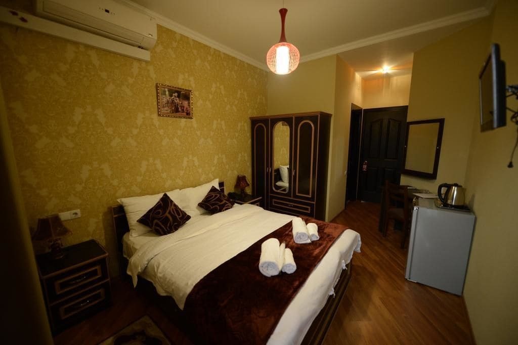 Begi Hotel Tbilisi Esterno foto