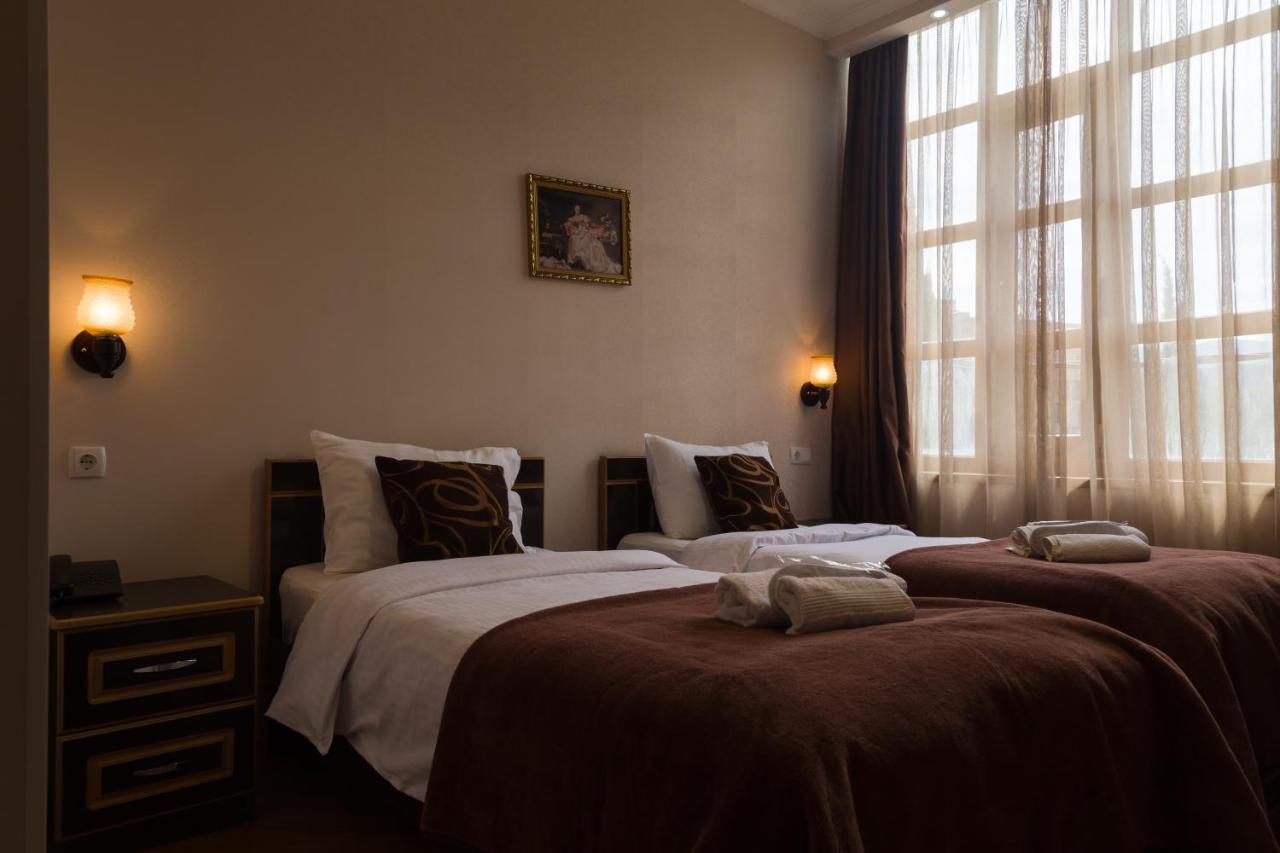 Begi Hotel Tbilisi Esterno foto