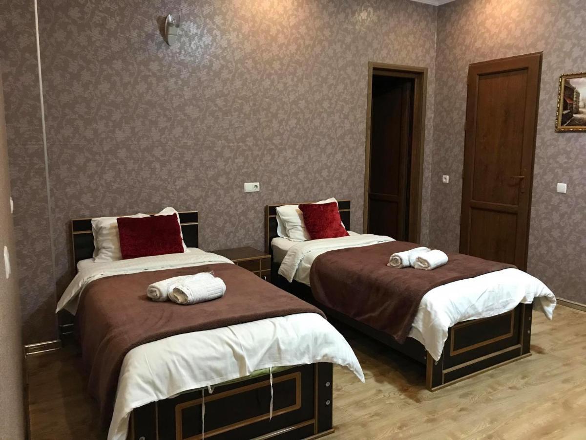 Begi Hotel Tbilisi Esterno foto